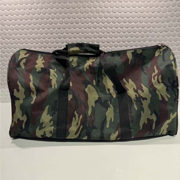 Bovano USA Camo Print Duffle Bag - Picture 3 of 6